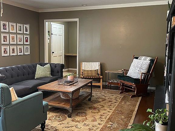 3rd image of 108 Lexington St