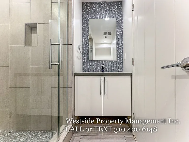 6546-6548 1/2 La Mirada Ave — Photo 22