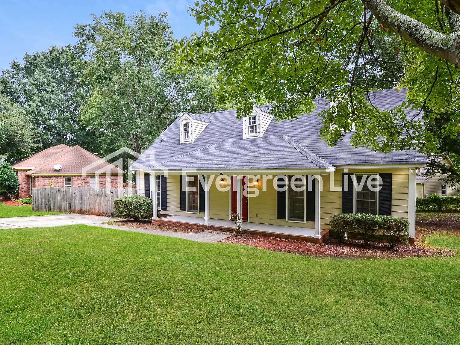 4 bed, 2.0 bath, 1737 sqft, $1,645 — Photo 2