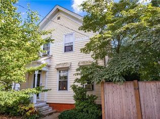 132 Rutherglen Ave, Providence, RI 02907