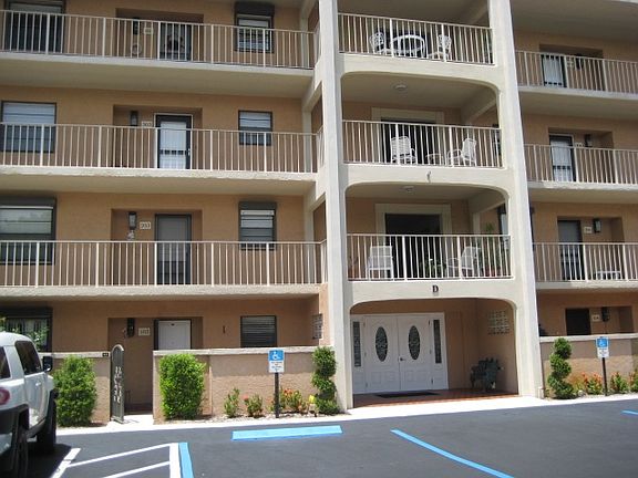FRONT ENRTANCE TO ELEVATOR