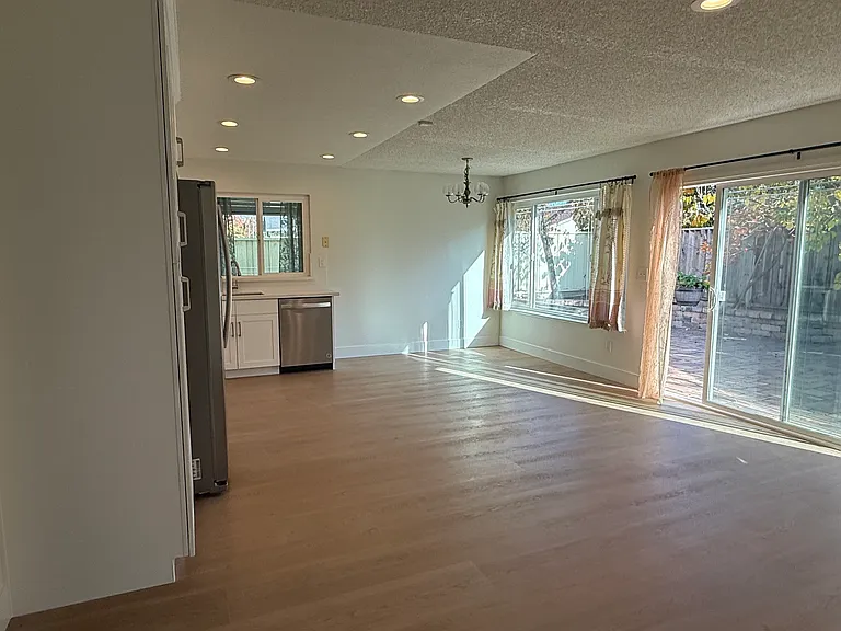 33765 Shallow Ct — Photo 3