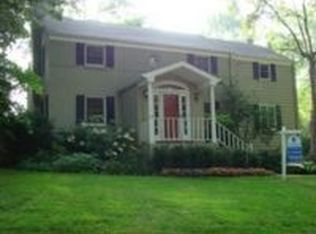 303 Pasadena Dr S, Pittsburgh, PA 15215