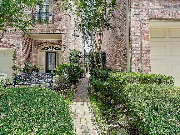 4th image of 7514 Woodvine Place Ct