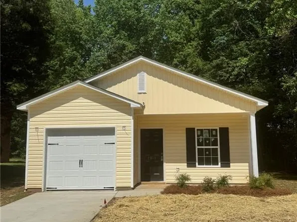 2915 Bainbridge Dr, Winston Salem, NC 27105