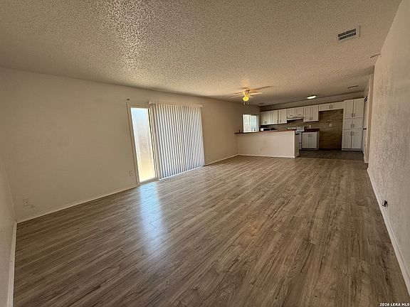2nd image of 1318 BAYOU DR