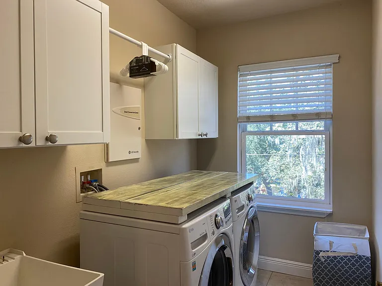 1715 W Watrous Ave — Photo 20