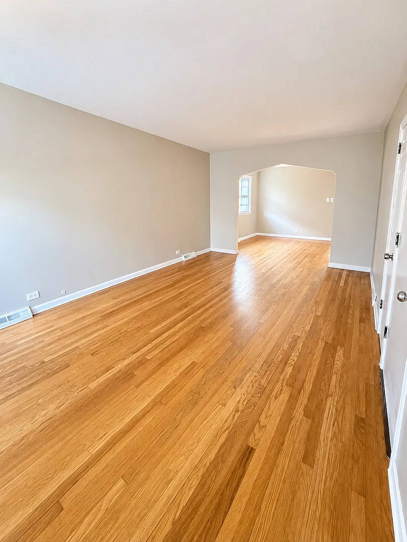 2 bed, 950 sqft, $1,499 — Photo 2