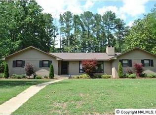 2012 Woodmont Dr SE, Decatur, AL 35601