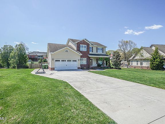 4th image of 601 Grassland Dr