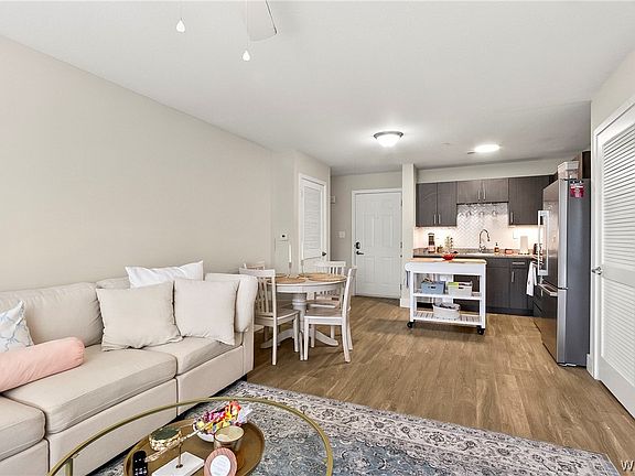5th image of 680 6th Ave NE #5427
