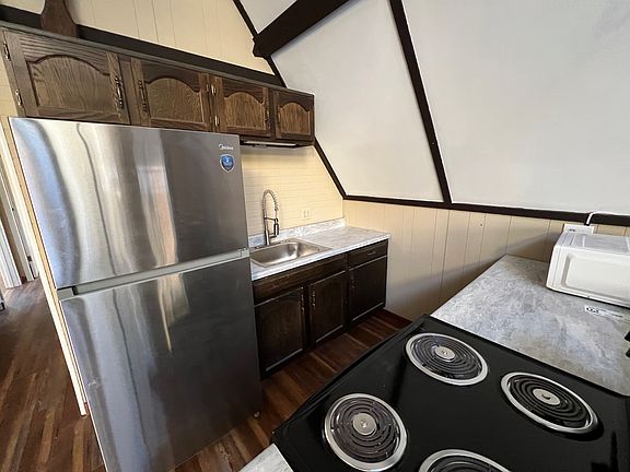 New appliances, countertops and sink