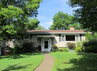 2003 Dunedin Ave, Duluth, MN 55803