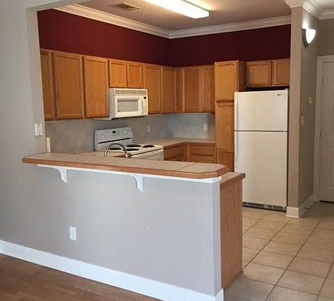 5th image of 801 Luther St W Unit 1001