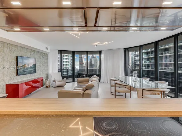 1000 Brickell Plz, Miami, FL