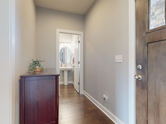 5th image of 5645 Belmont Dr