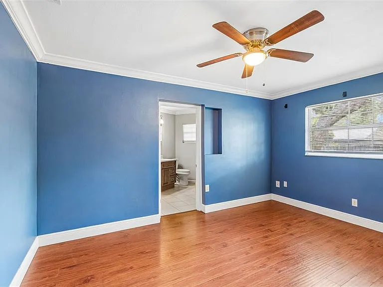 1230 15th Ct SW — Photo 16