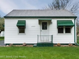 2523 E 40th Ct, Des Moines, IA 50317