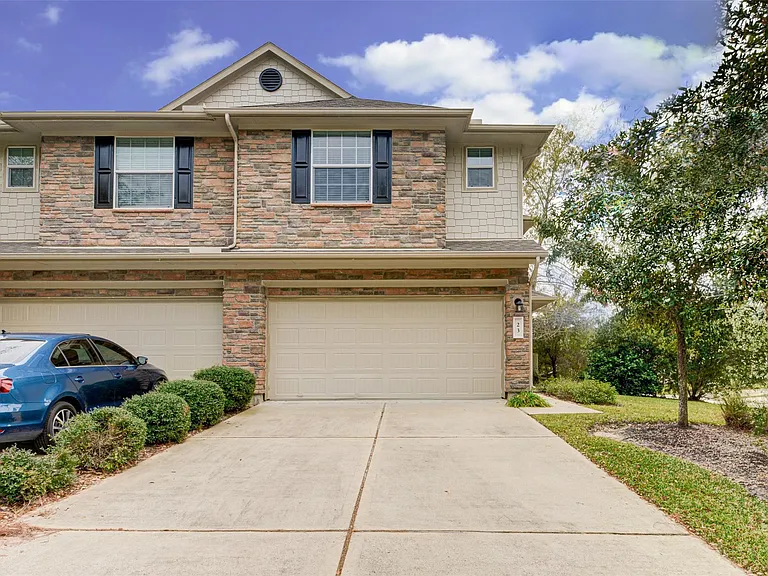 23 Fairlee Ct — Photo 1