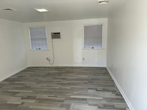 (undisclosed Address), Dunellen, NJ 08812