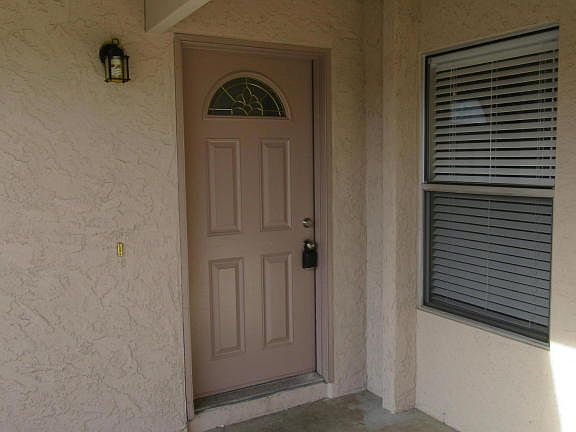 3rd image of 1522 E Enid Ave