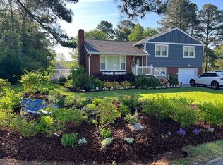 5 Terrace Dr, Poquoson, VA 23662