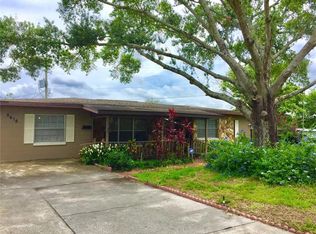 5418 Rainbow Dr, Temple Terrace, FL 33617