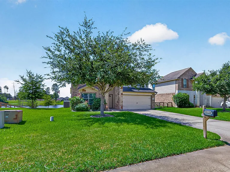11995 La Salle River Rd — Photo 3