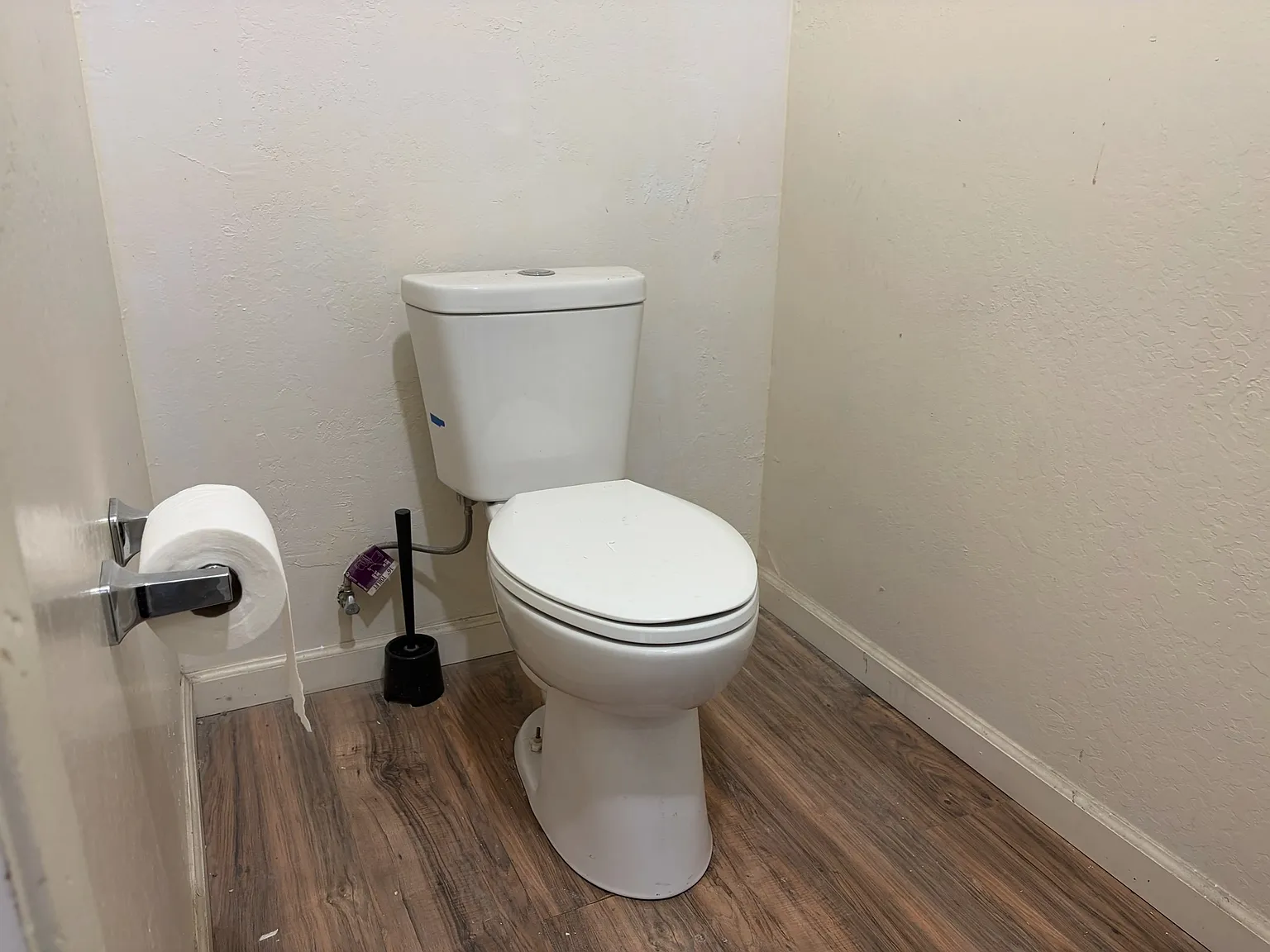 3 bed, 1.5 bath, 1137 sqft, $4,000 — Photo 3