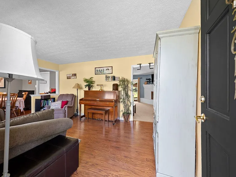 3611 Bahama Dr — Photo 6