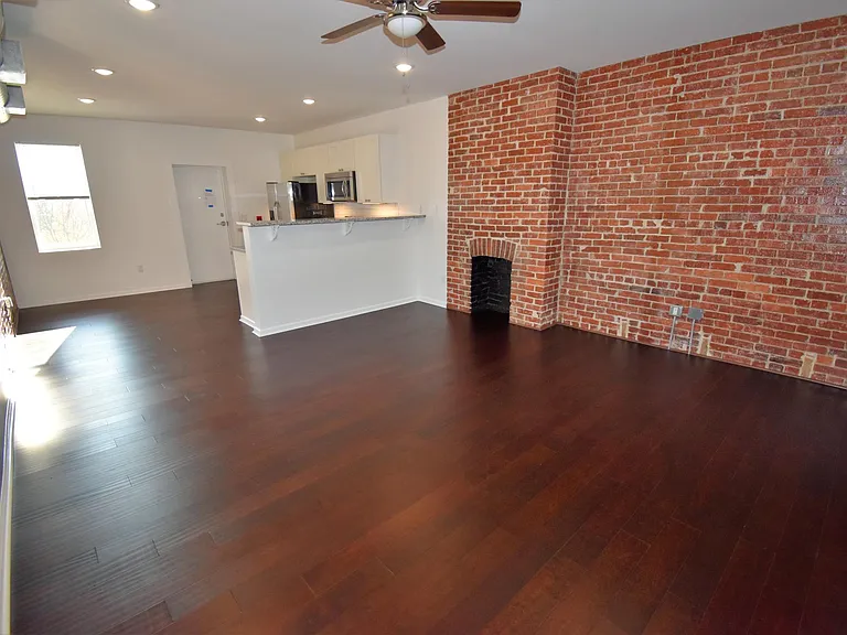 1713 Termon Ave #8 — Photo 5