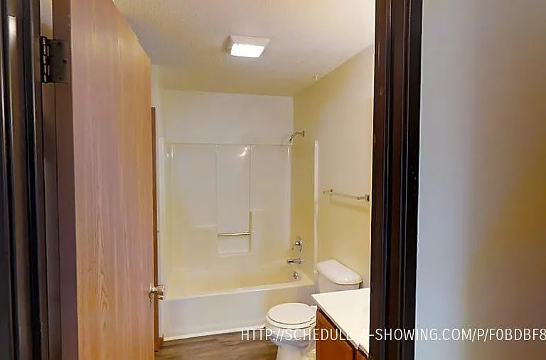 2445 Werner St #11 — Photo 7