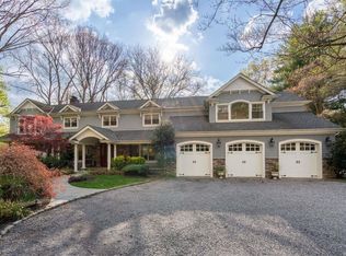1 Coleman Ct, Cold Spring Harbor, NY 11724