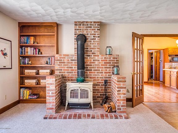 4th image of 4698 N 35th St