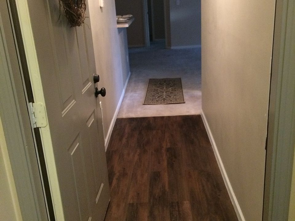 Entry/ hallway into condo