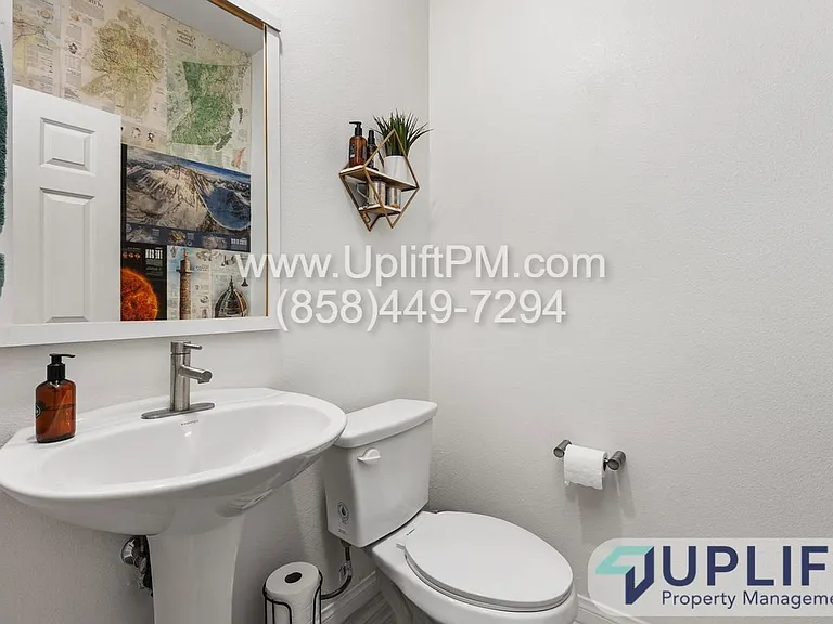 1362 Palo Verde Way — Photo 11