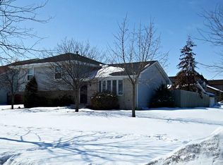 2611 La Brecque Dr, Plainfield, IL