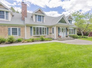 10 Bartlett Rd, Middletown, RI 02842