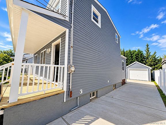 5th image of 10 Frank Avenue