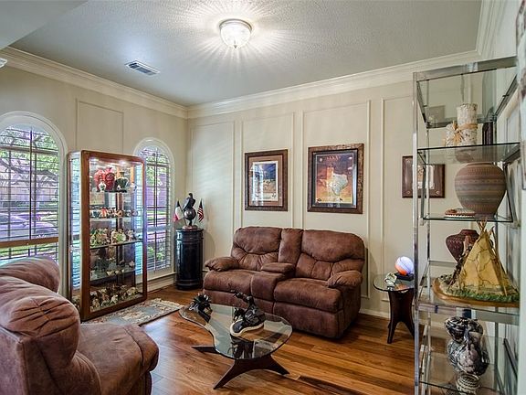5th image of 3010 Fair Dawn Ct
