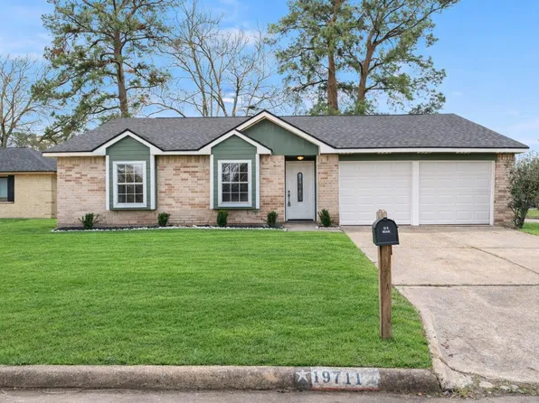 19711 Bishops Gate Ln, Humble, TX 77338