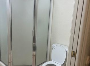 218 4th St APT 5, Taft, CA 93268