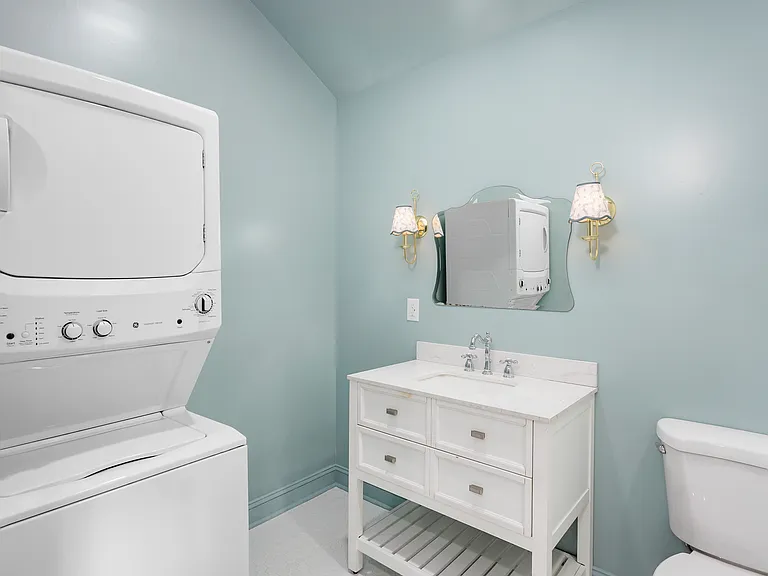 1060 Stewart Ave #2 — Photo 8