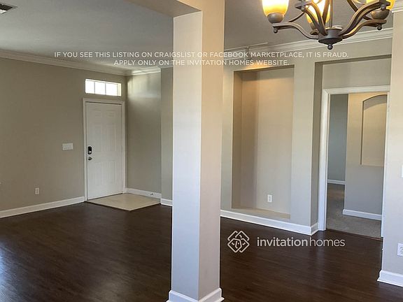2nd image of 1895 Lexington Pl