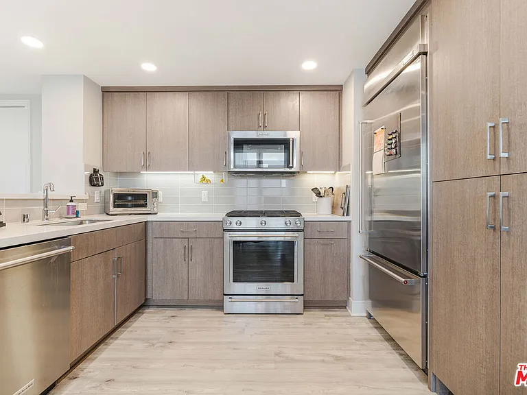 6030 S Seabluff Dr #510 — Photo 4
