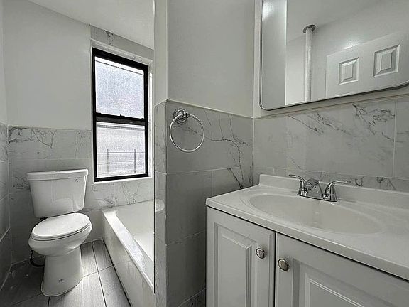 5th image of 564 Audubon Ave APT 8B