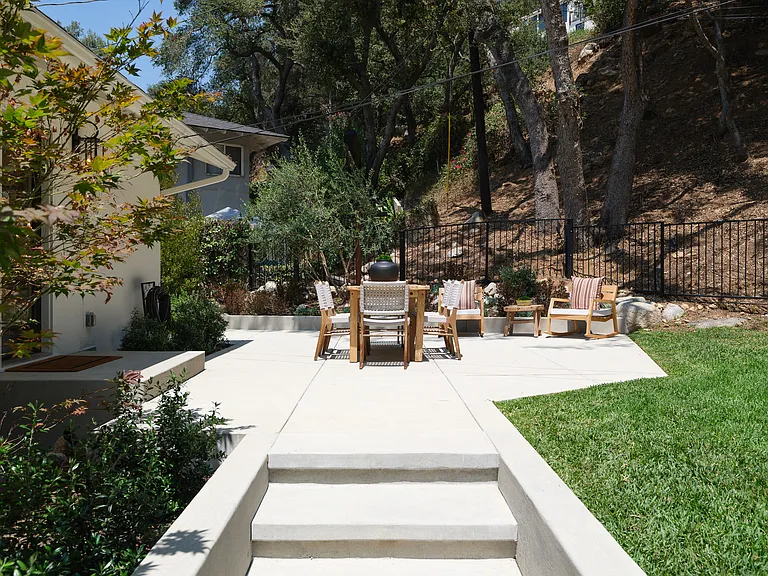 510 Foothill Ave — Photo 46