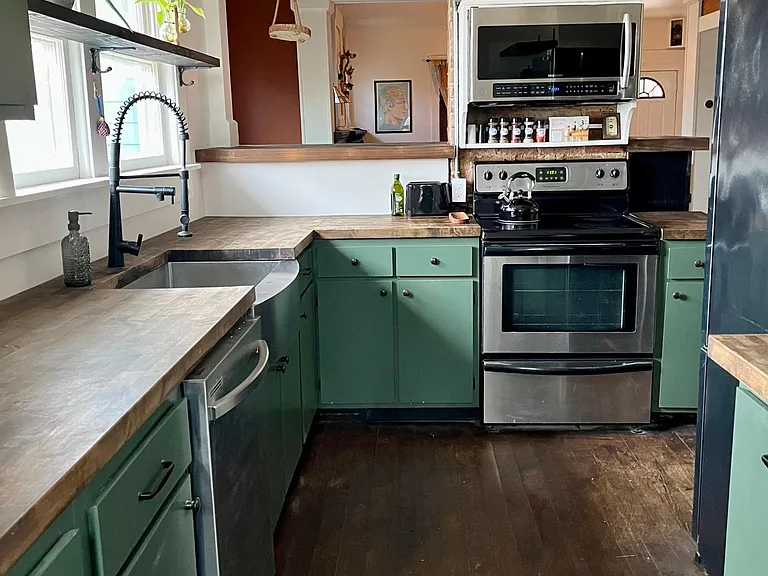 437 North St — Photo 7