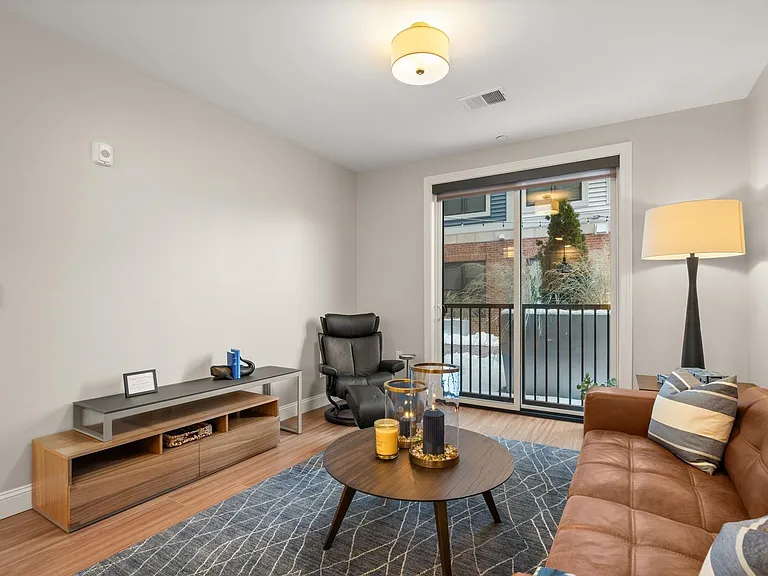 99 Foundry Pl #101 — Photo 7