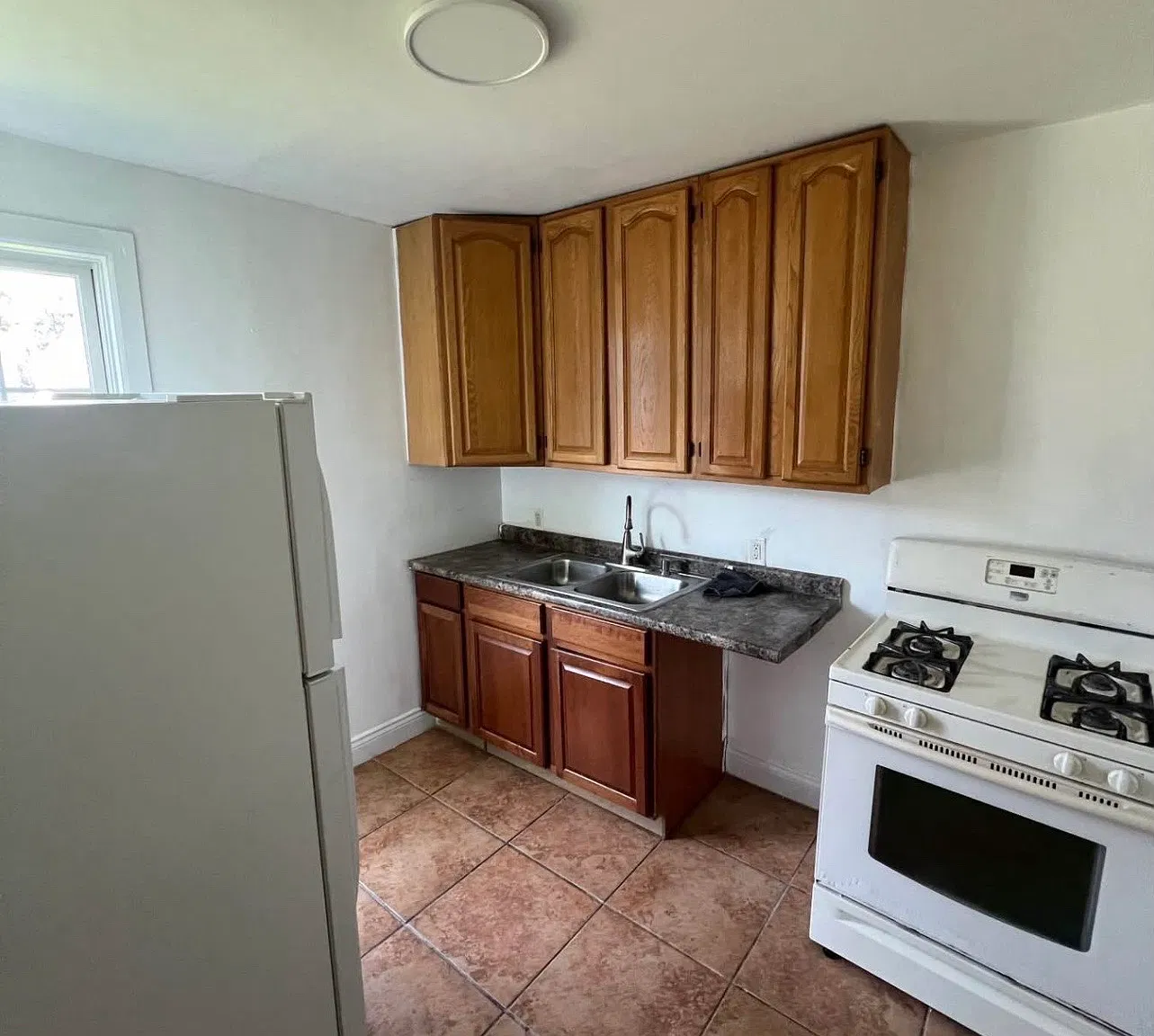 1 bed, 600 sqft, $800 — Photo 3